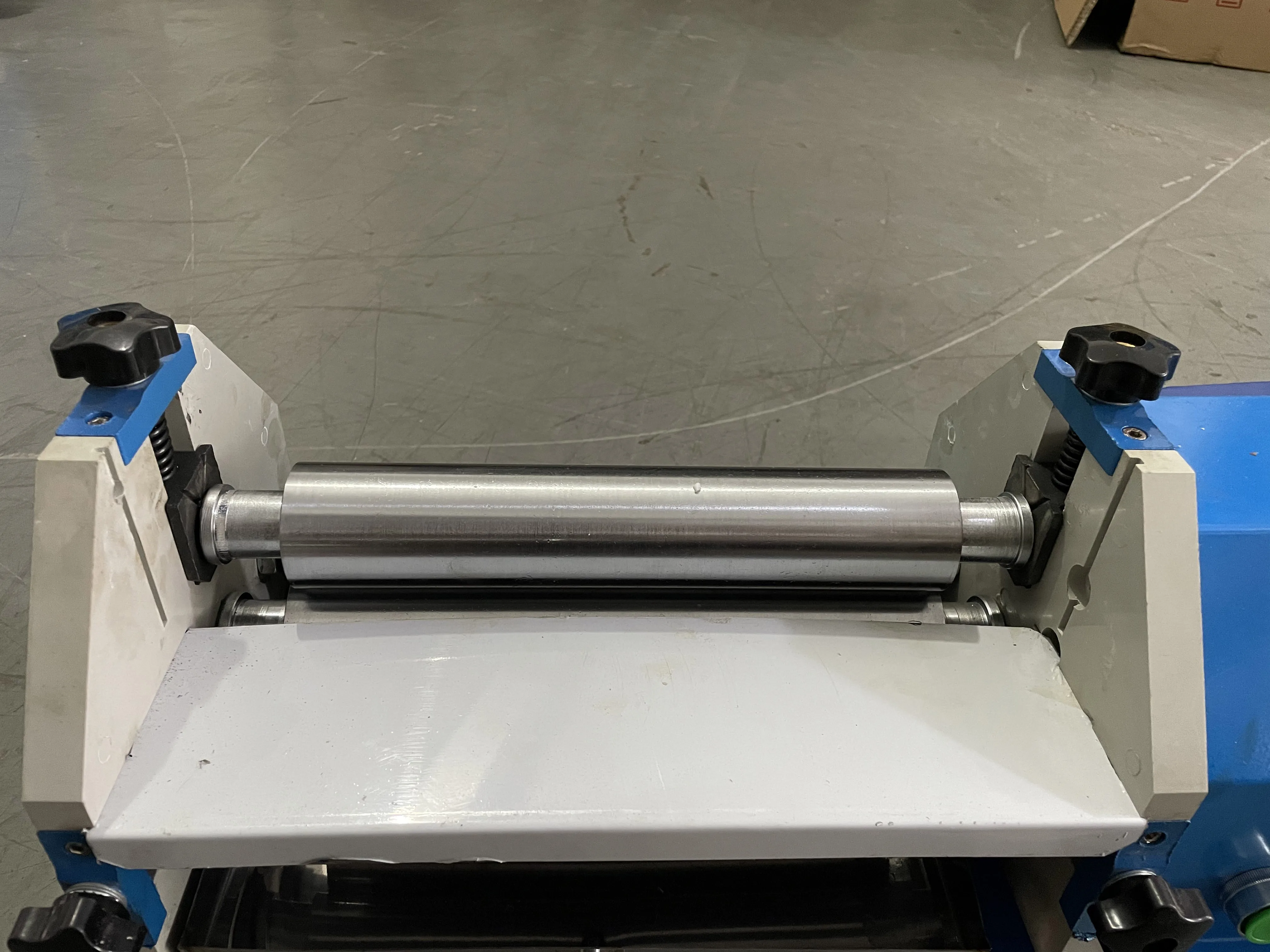 Машина для склеивания белого клея, машина для склеивания кожаных тканей