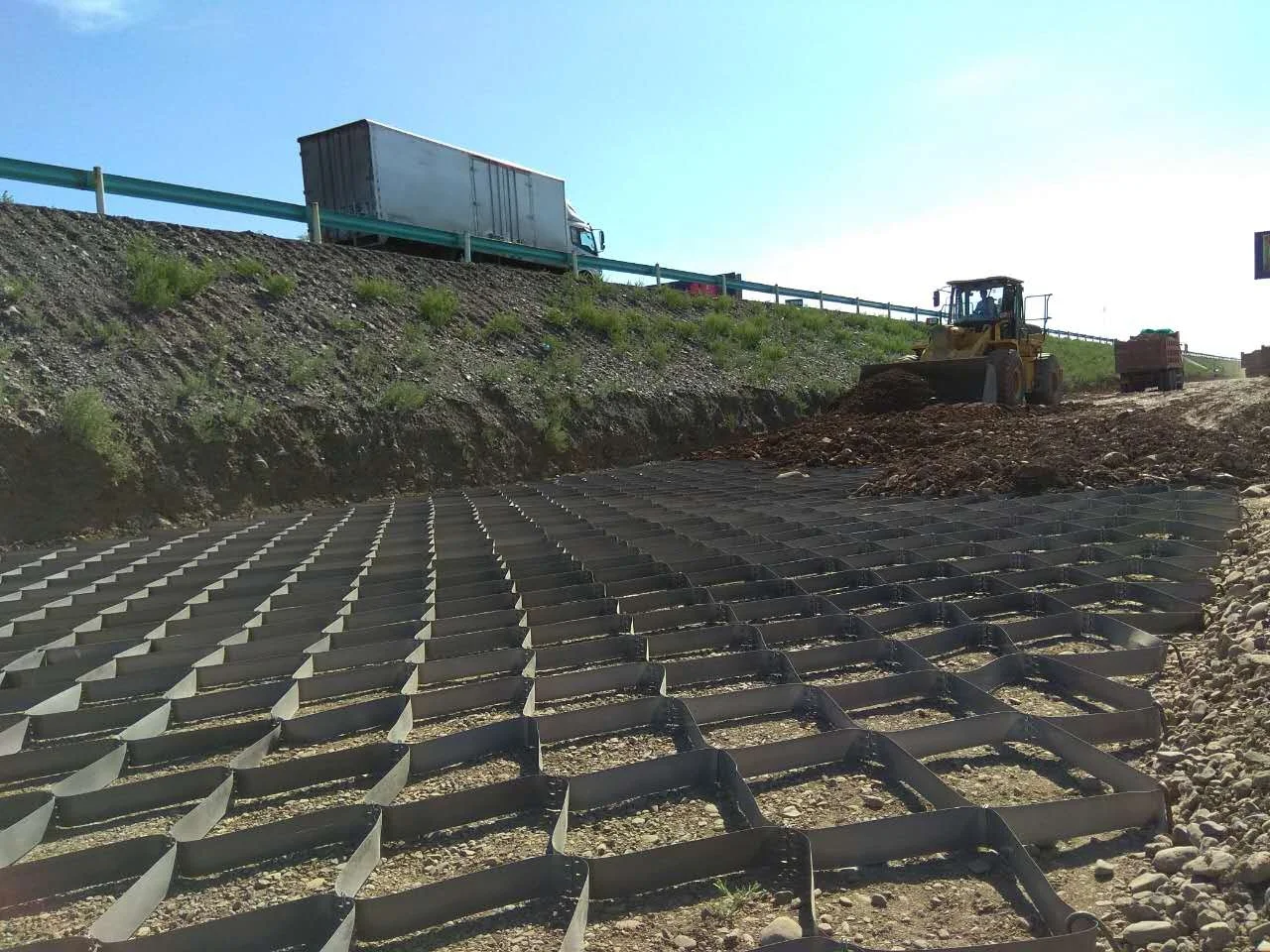 MOQ geocells gravel driveway grid system  HDPE/PP geocell for driveway roadbed