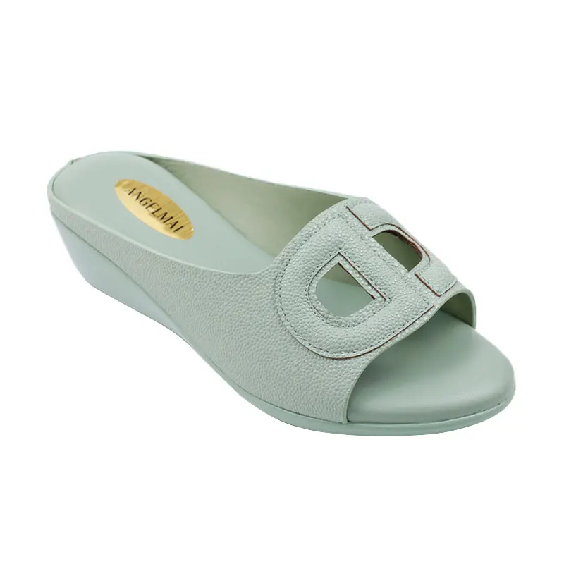 Custom Hollow Round Toe Ladies Sandals Summer Elegant Flat Platform Beach Slides Slippers Sandals For Women And Ladies Low Wedge