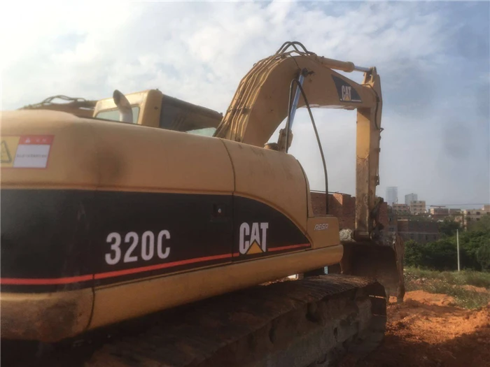 Б/у Новое поступление сделано в Японии экскаватор CAT 320C хорошая