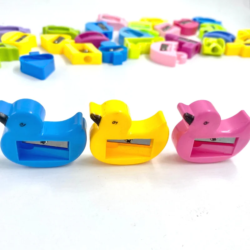 Children Creative Stationery Candy Color Plastic Roller Pencil Sharpener Cute Kawaii Animal Shape