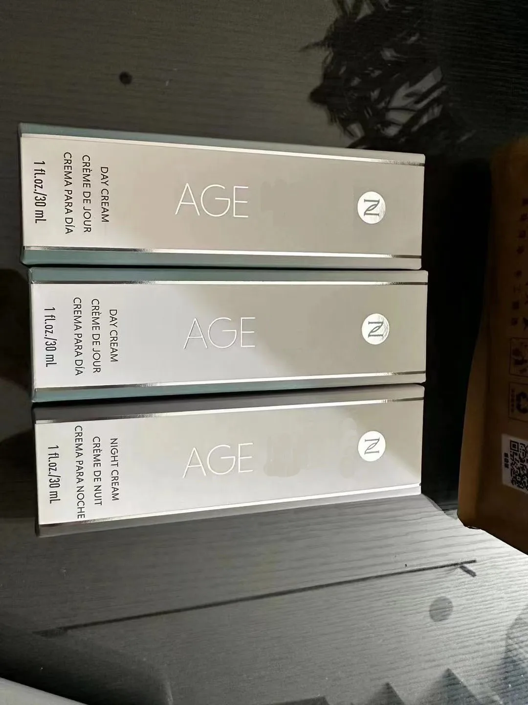 Age Night & Day Moisturizer Combo Cream Creme De  For All Skin 30ml