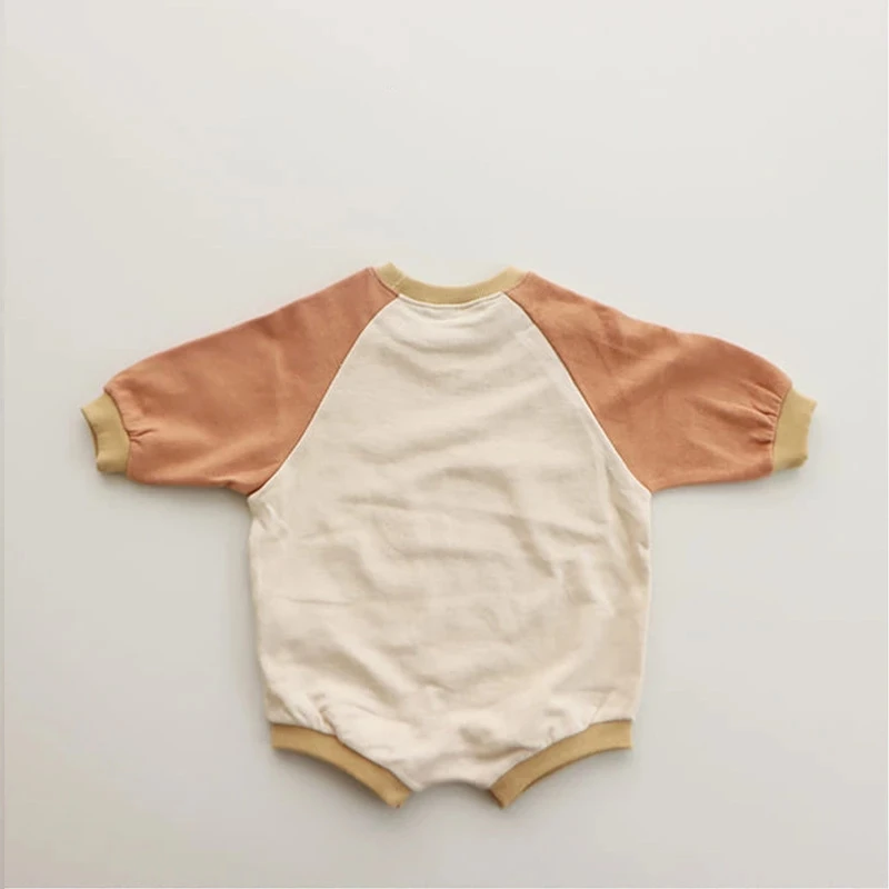 Korean baby autumn clothes new boys and girls contrast color Raglan lovely cotton triangle climbing one-piece