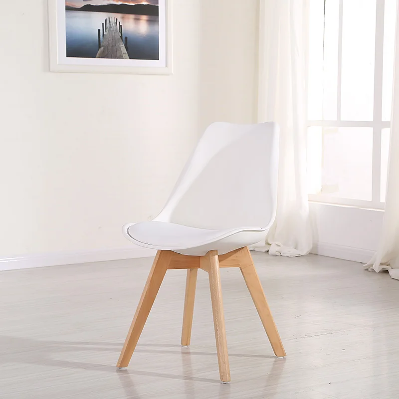 Free Sample China Factory Cheap Dining Furniture Wholesale Modern Tulip Nordic Dining Chair With Wooden Legs