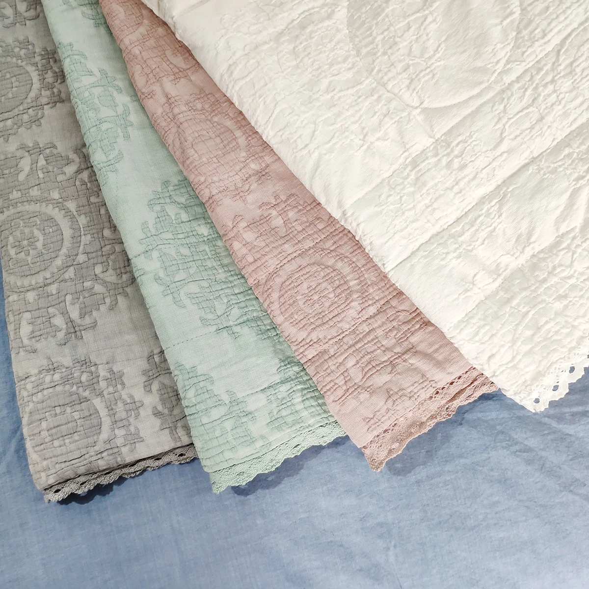 Popular wholesale 100% cotton bedding cover quilted bedspread bedding set