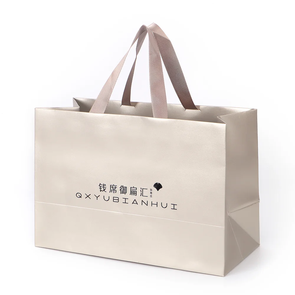 White Small Birthday Party Paper Kraft Shopping Candy Gift Bag Blue Custom Paper Kraft  Handle Bag Clothes Packaging With Logo