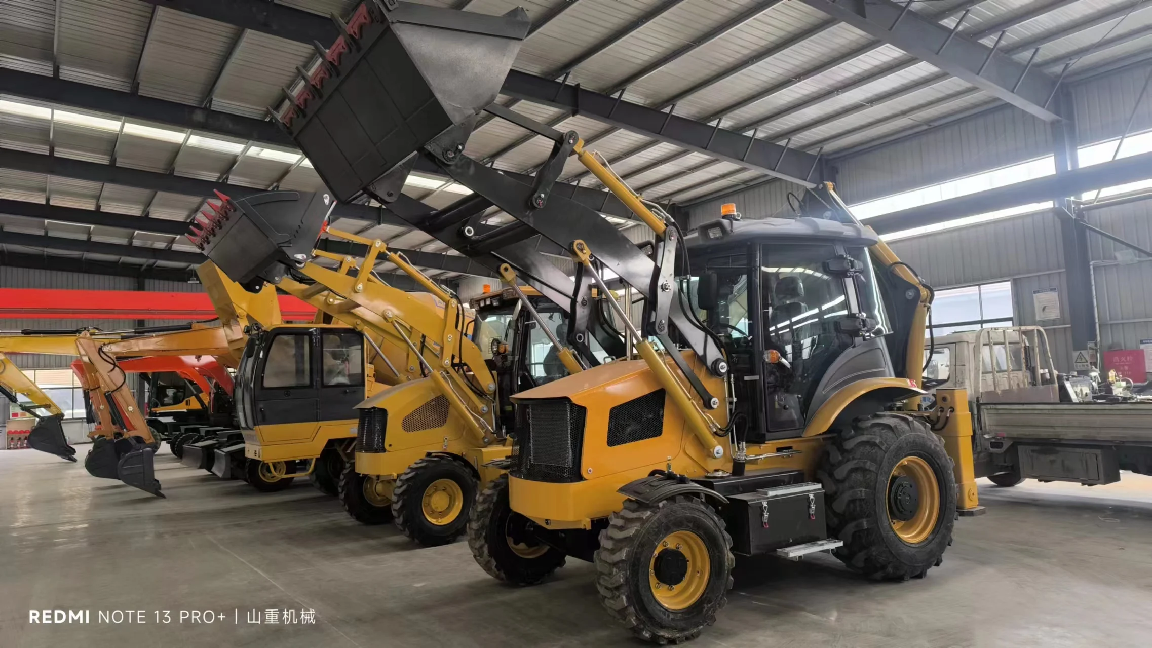 backhoe loader 2.jpg