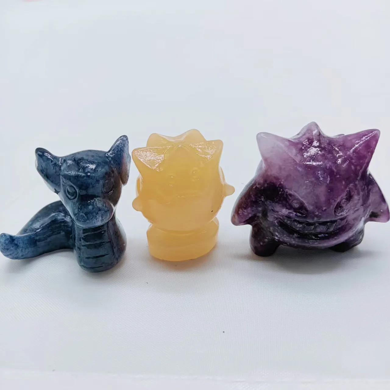 Natural Crystals Healing Stone Mixed Shaped Crystal Mini Cartoon Monster Fluorite Animal Crafts Carvings