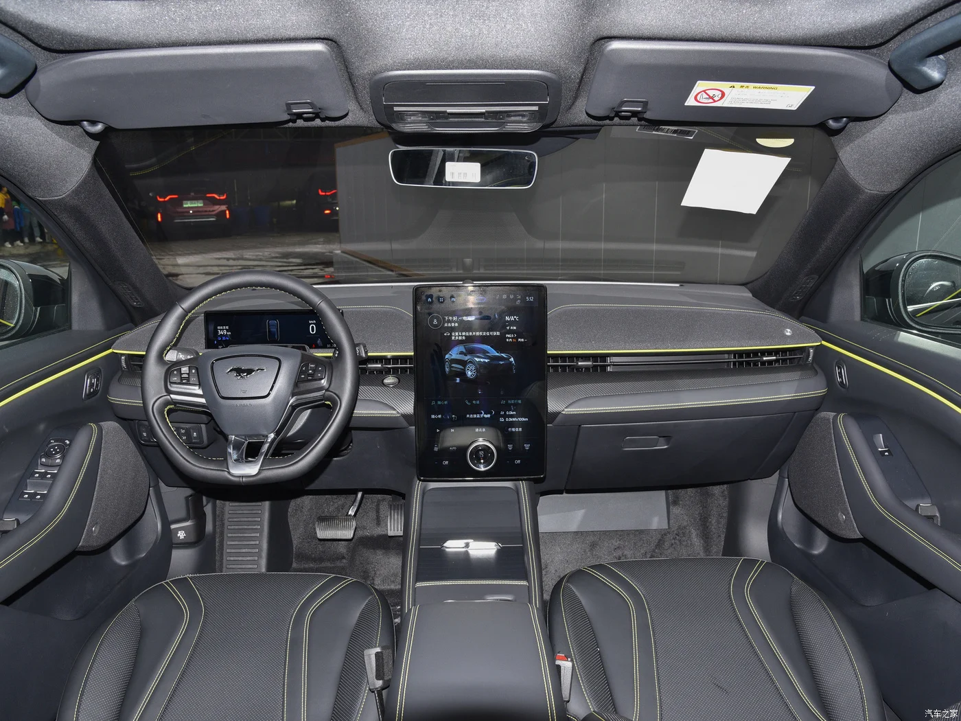 New Arrivals 2024 Fo-rd Mustang Mach-E SUV Electric Car with Maximum 700KM Range New EV SUV