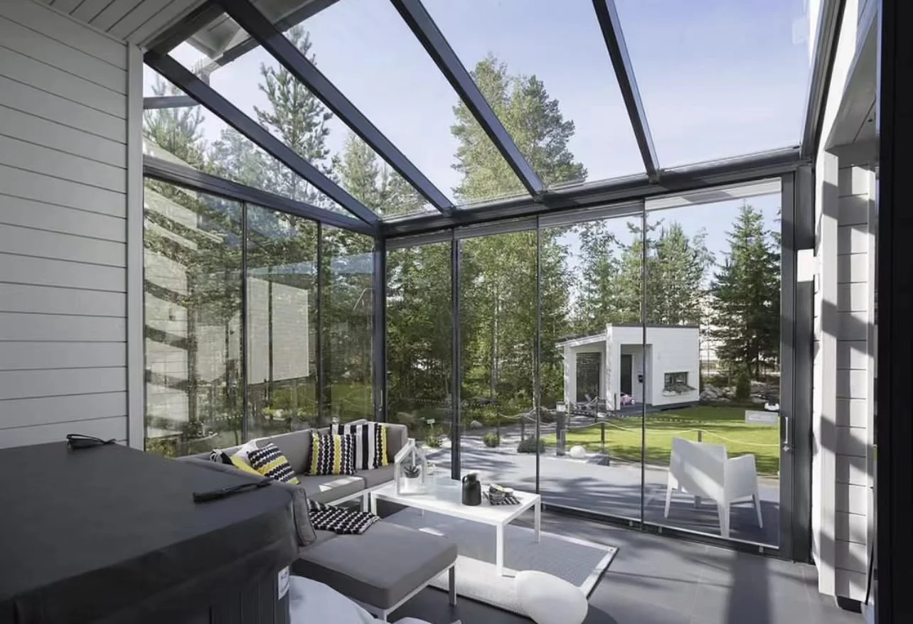 Lianhong new design Prefabricated Winter Garden Patio Enclosure Modern Glass House Free Standing 3 4 Seasons Sun Room