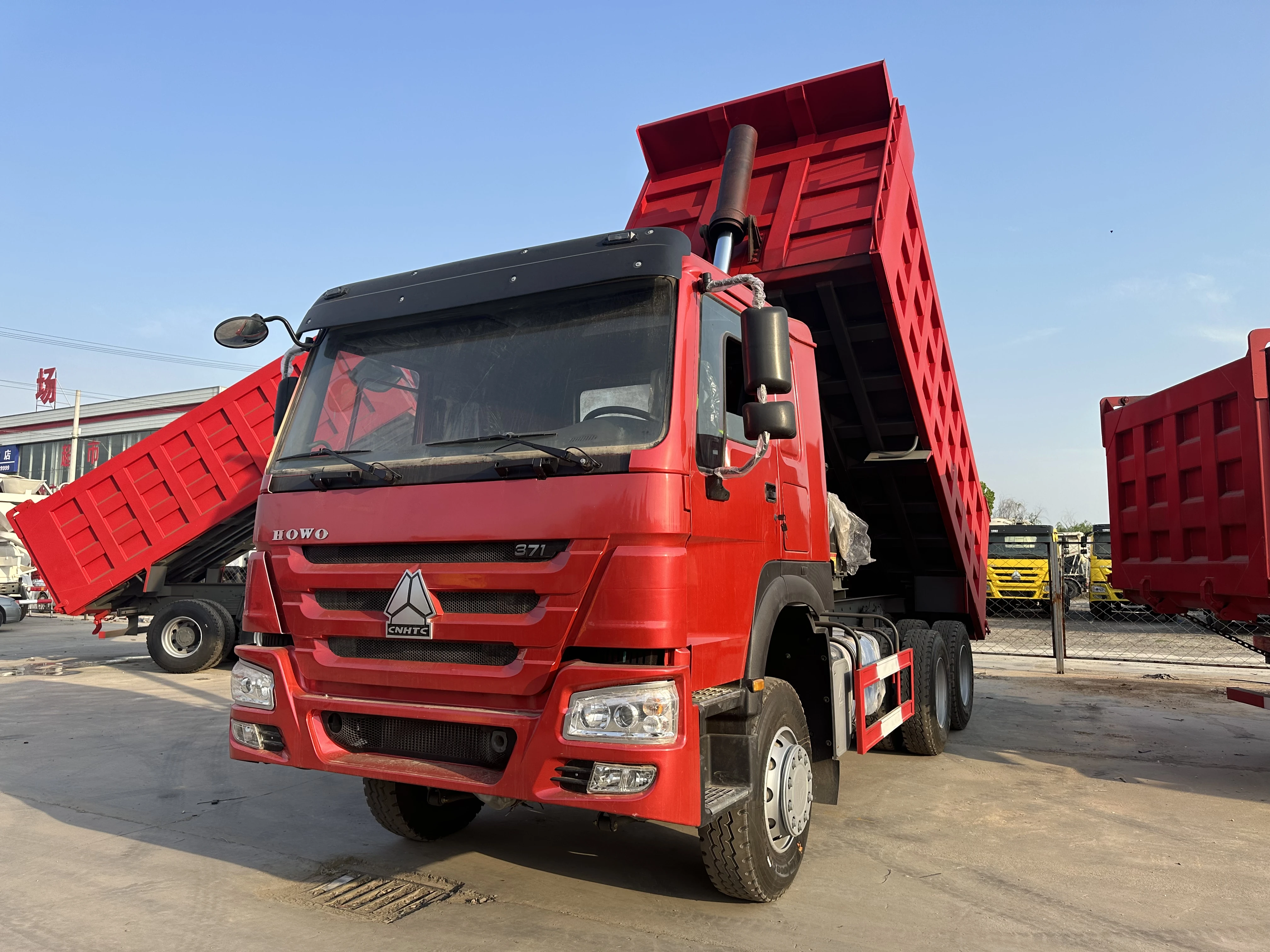 12 шин sinotruk howo б/у Самосвал 6x4 30 тонн 20
