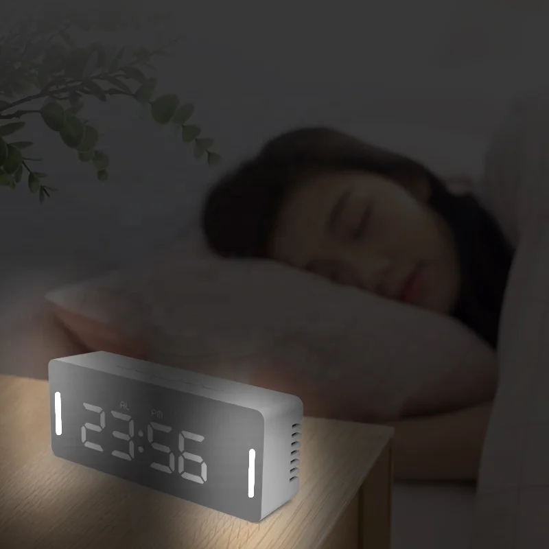 2022 Korea Hot Sale LED Makeup Mirror Screen Alarm Clock LED Night Light Desk/Table Clock