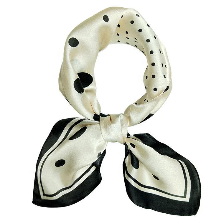 Wholesale Fashion Elegant Chain Flower Pattern Printed Pure Silk Satin Square Women Designer Scarf Bandana