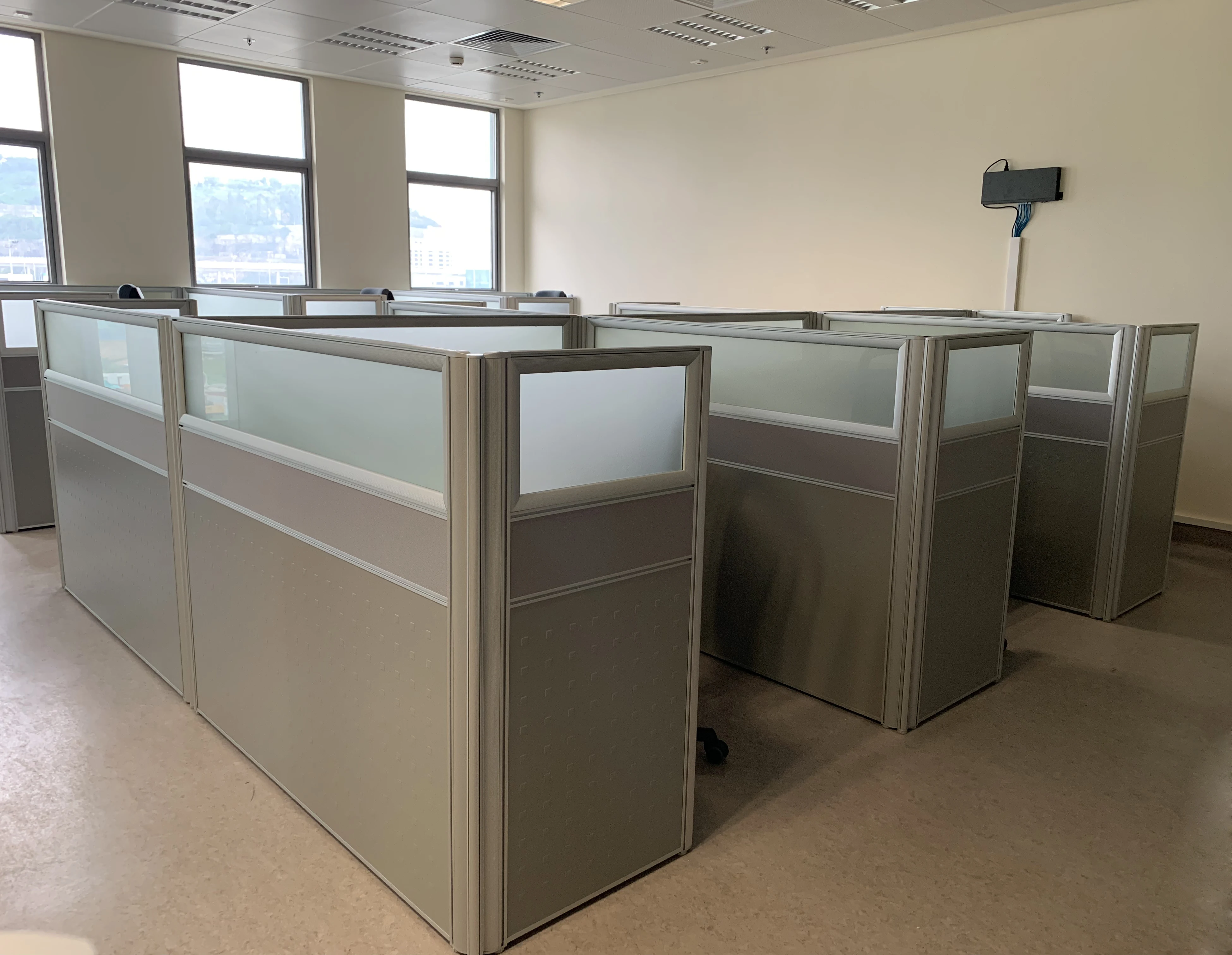 Aluminum Partition modern office partition cubicle workstation for call center sound insulation office table protect privacy