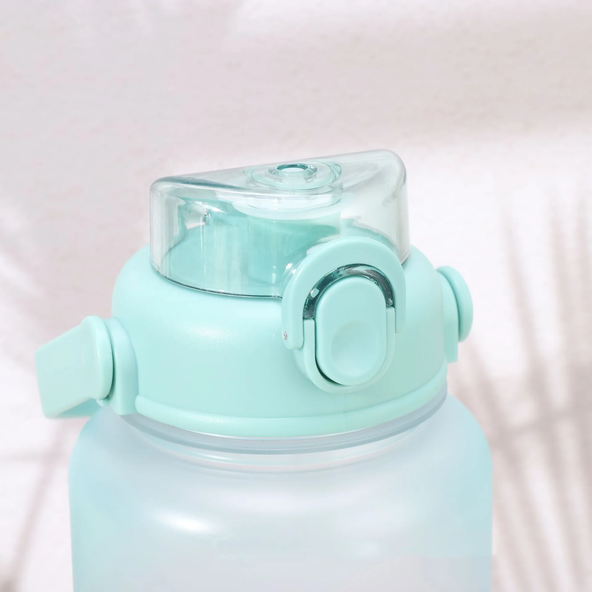 Gradient color tour camp 3 piece set PC plastic water bottle 2000ml 64oz jug with motivational and time marker OEM ODM