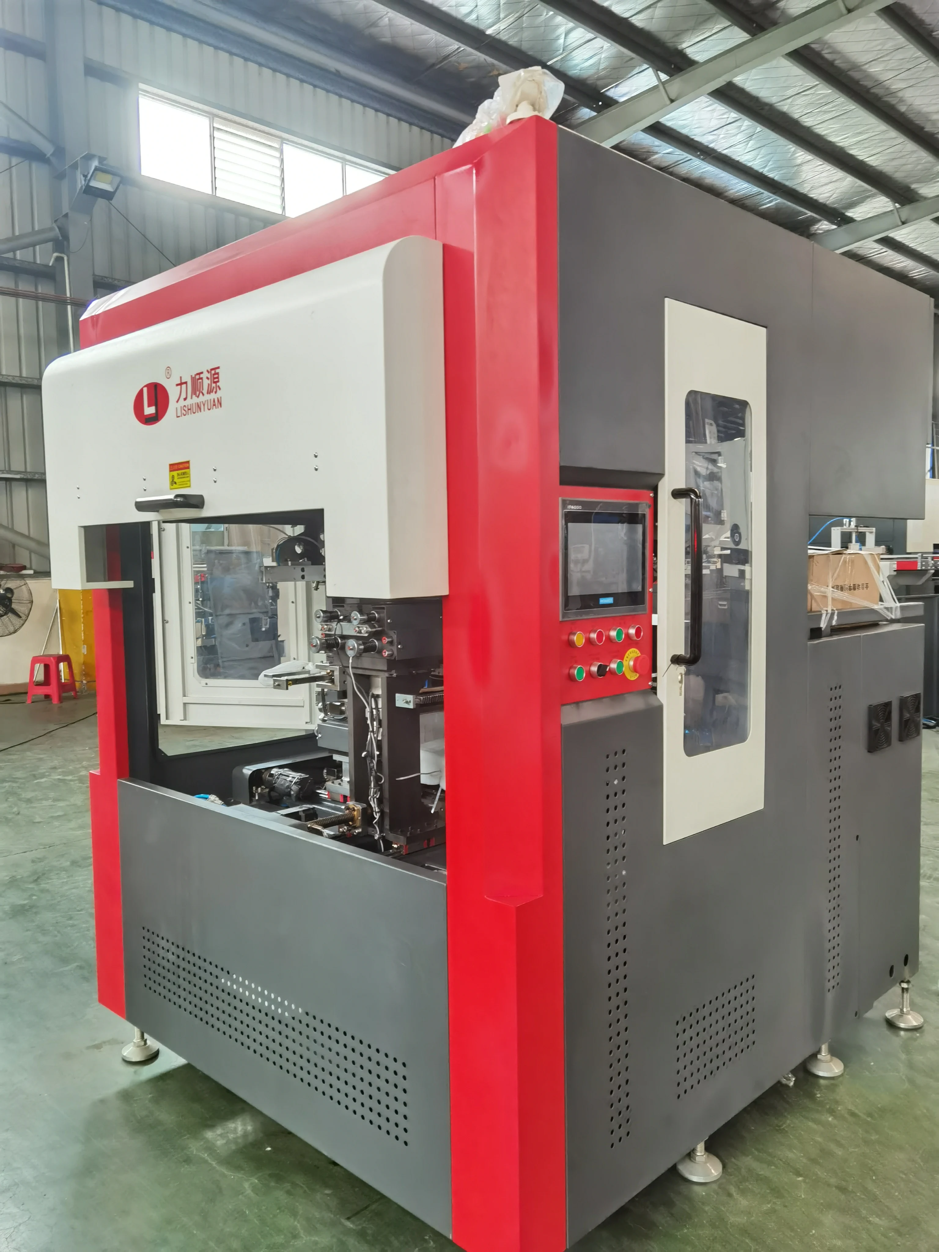 Intelligent Fully Automatic Rigid Box Production line for small boxes