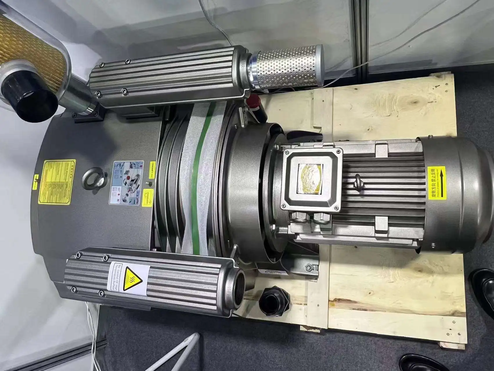 China Manufacturer Oil Less Rotary Vane Dry vacuum pump for CNC machine and print press