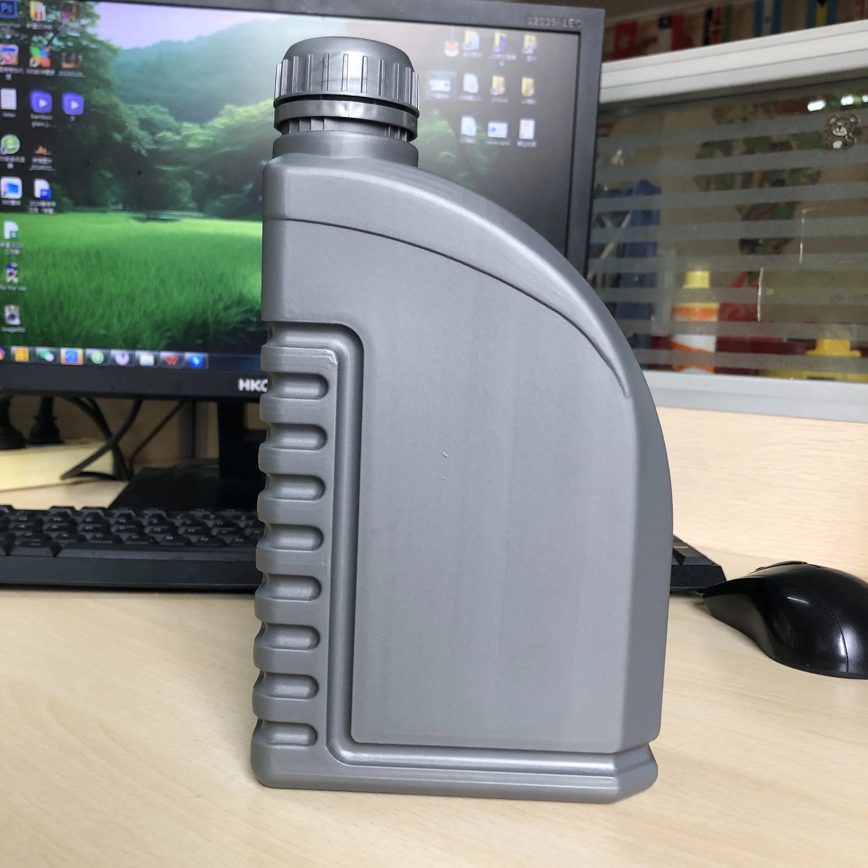 Factory Supply Directly Automotive Car Motor Engine Oil 1 liter HDPE bottle