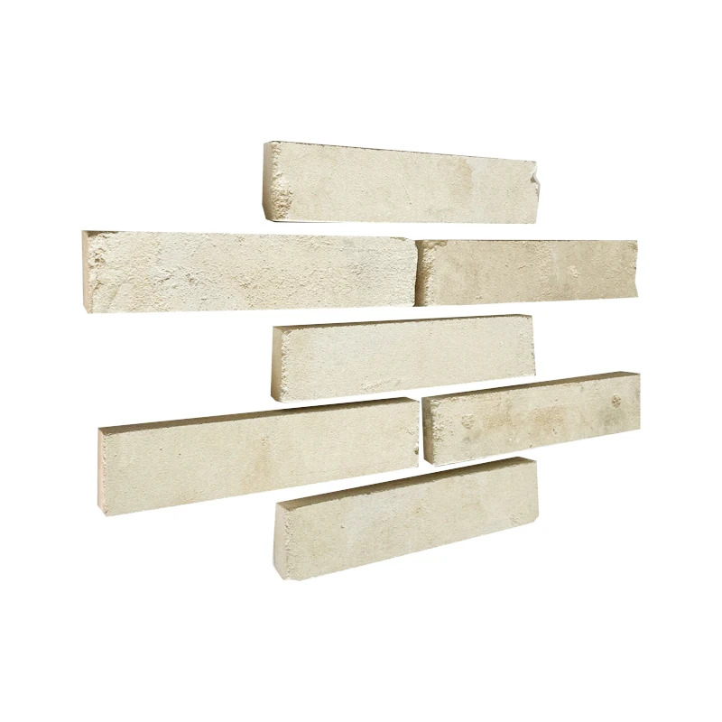 Классический белый тонкий кирпичный шпон и сайдинг