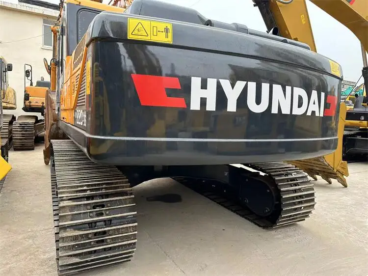 The most reasonable price made in Korea crawler used excavators hyundai 220-9s r220 for sale in Shanghai