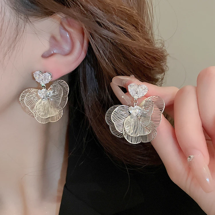 South Korea new design multi-layer hollow petal pendant earrings ladies wholesale flower heart zircon earrings women