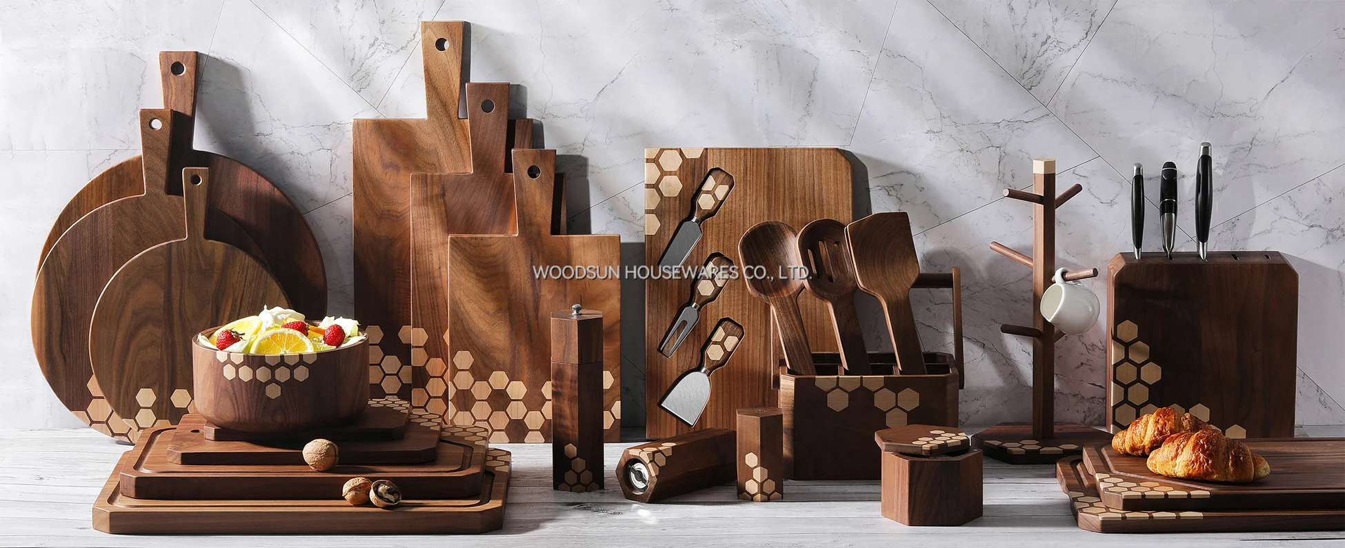 Woodsun Manufacturer 2024 Black Walnut Wooden Cheese Board and Knife Set for Sale Wood Charcuterie Serving Board