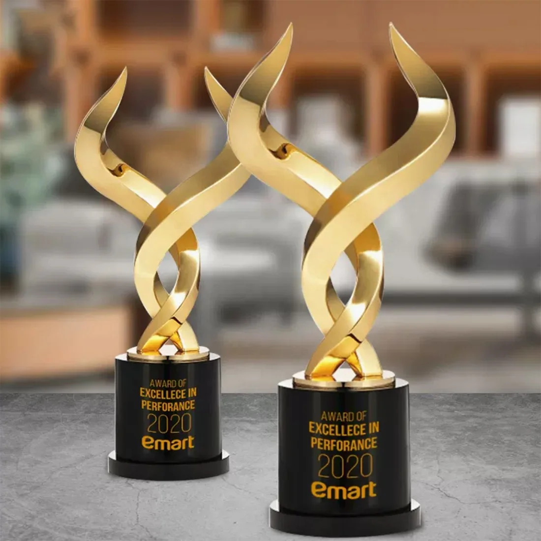 Custom Black Pentagram Trophy New Laser-Engraved Islamic Art Glass Award with Horn Shape Clear Crystal Custom Metal Base Gifts