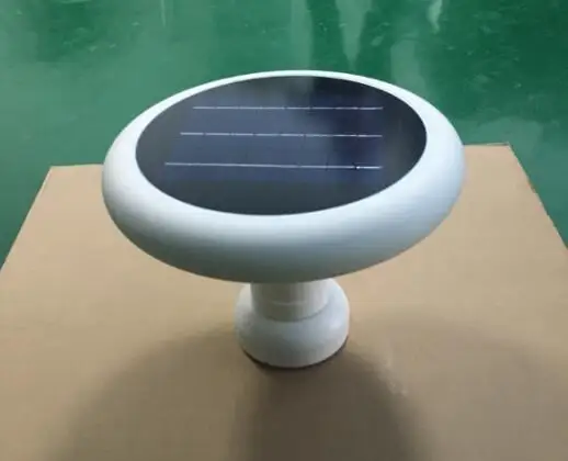 solar salt chlorine generator with self-cleaning cell plate