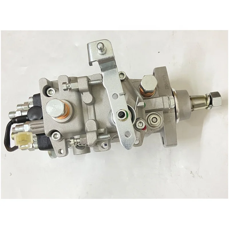 Auto Engine Parts Fuel Injection Pump 22100-1C190 For Toyota Land Cruiser Coaster 1HZ