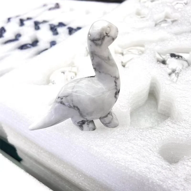 Wholesale Natural Custom Carving Ornaments Animal Semi Gem Craft  3 Inch Crystal Dinosaur for Gifts