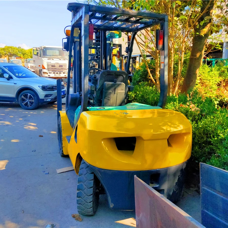  Used 3 Ton Forklift Komatsu FD30T-16 Material Handling Lifting Equipment Truck Three Triple Stage Mast Forklifting