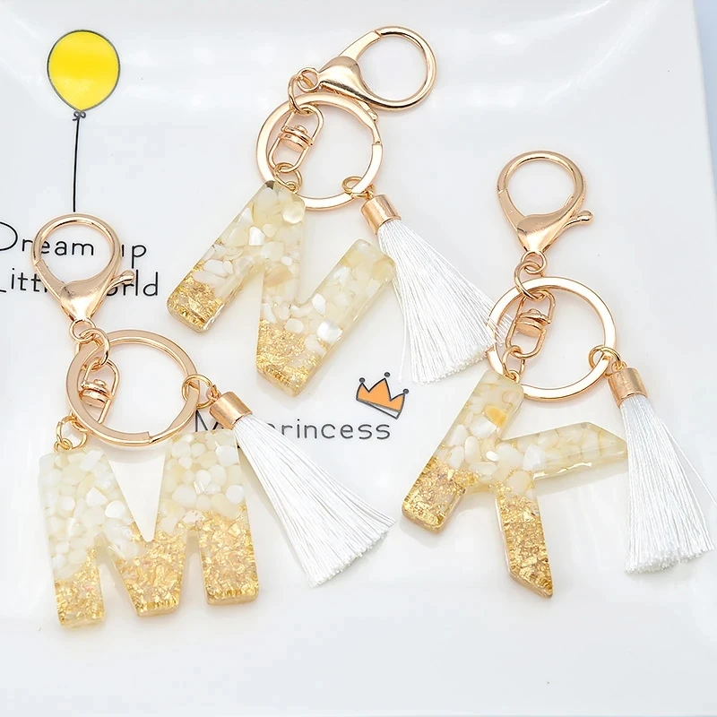 Fashion 26 English Alphabet Pendant Charms Gift For Couple Bag Charms Resin White Tassel Sparkling Rhinestone Letter Keychain