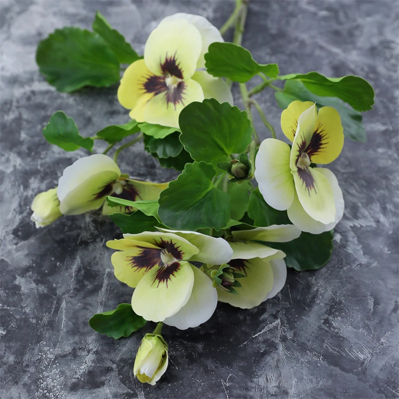 New Coming Popular Wedding Flower Artificial Fringed Iris Flower Silk Artificial Pansy Leaves Bouquet