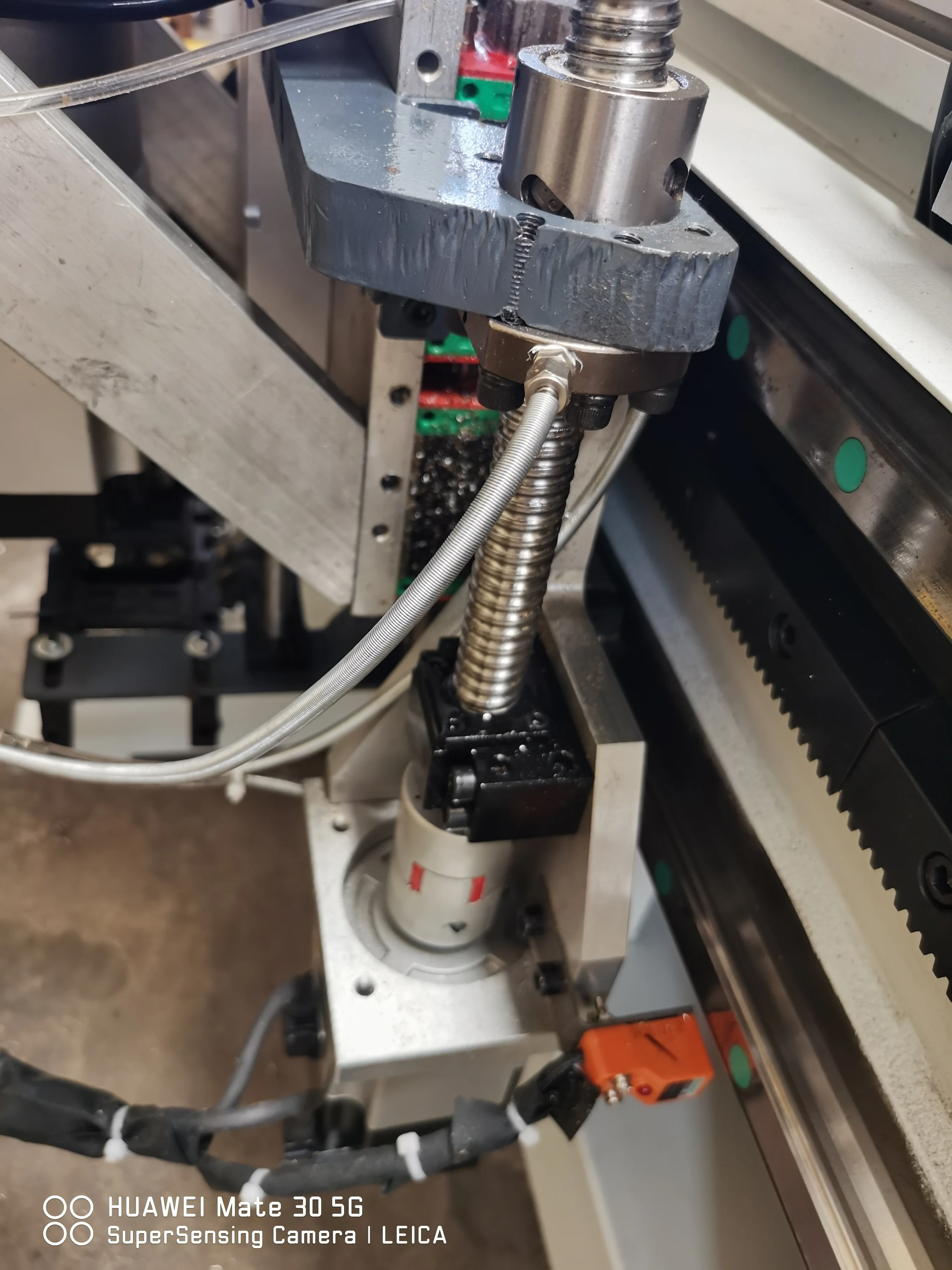 Высокомощный завод, Лидер продаж, ЧПУ дверной замок, горизонтальный высокоскоростной фрезерный сверлильный станок для продажи