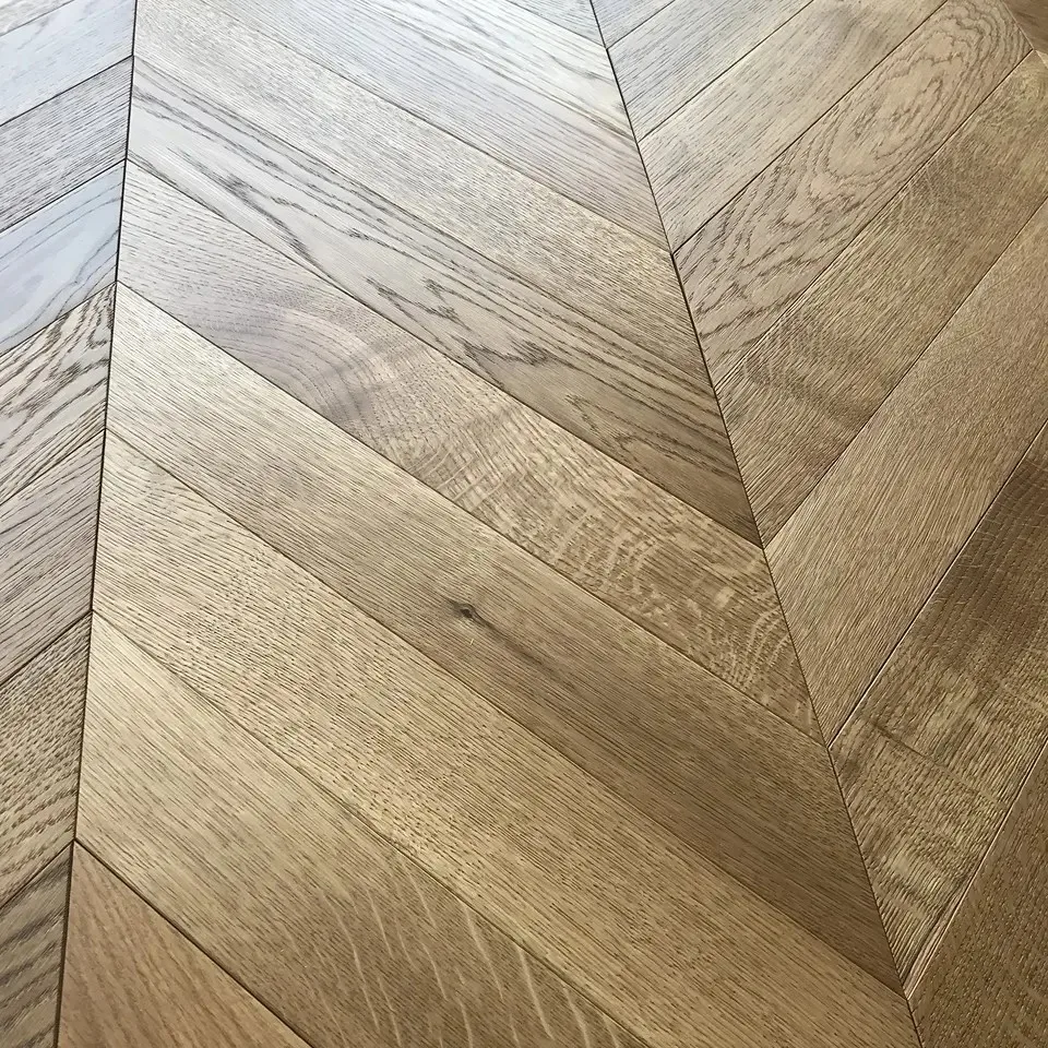 European White Oak Engineered Wood Floors covering surface Chevron Oak Engineered flooring Parquet Flooring