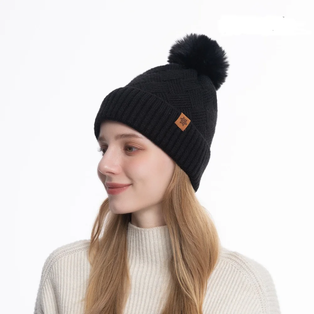 Ladies Jacquard Weave Winter Beanie Custom Logo Women Faux Fur Pom-Pom Knitted Cuffed Cap Solid Color Warm Heat Pro hat