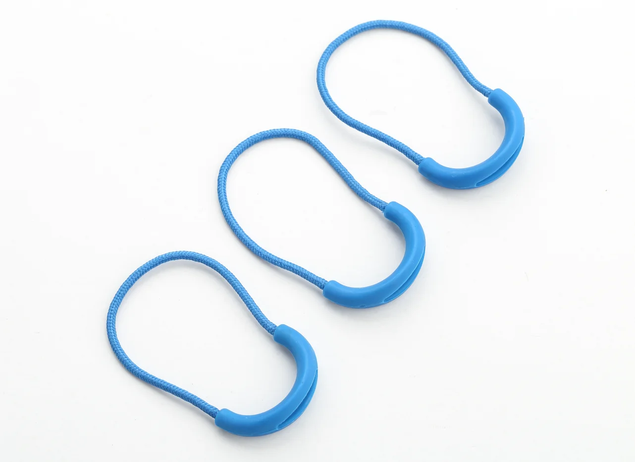 Custom 2022 new fashion rubber zipper  puller cheap and durable zipper slider