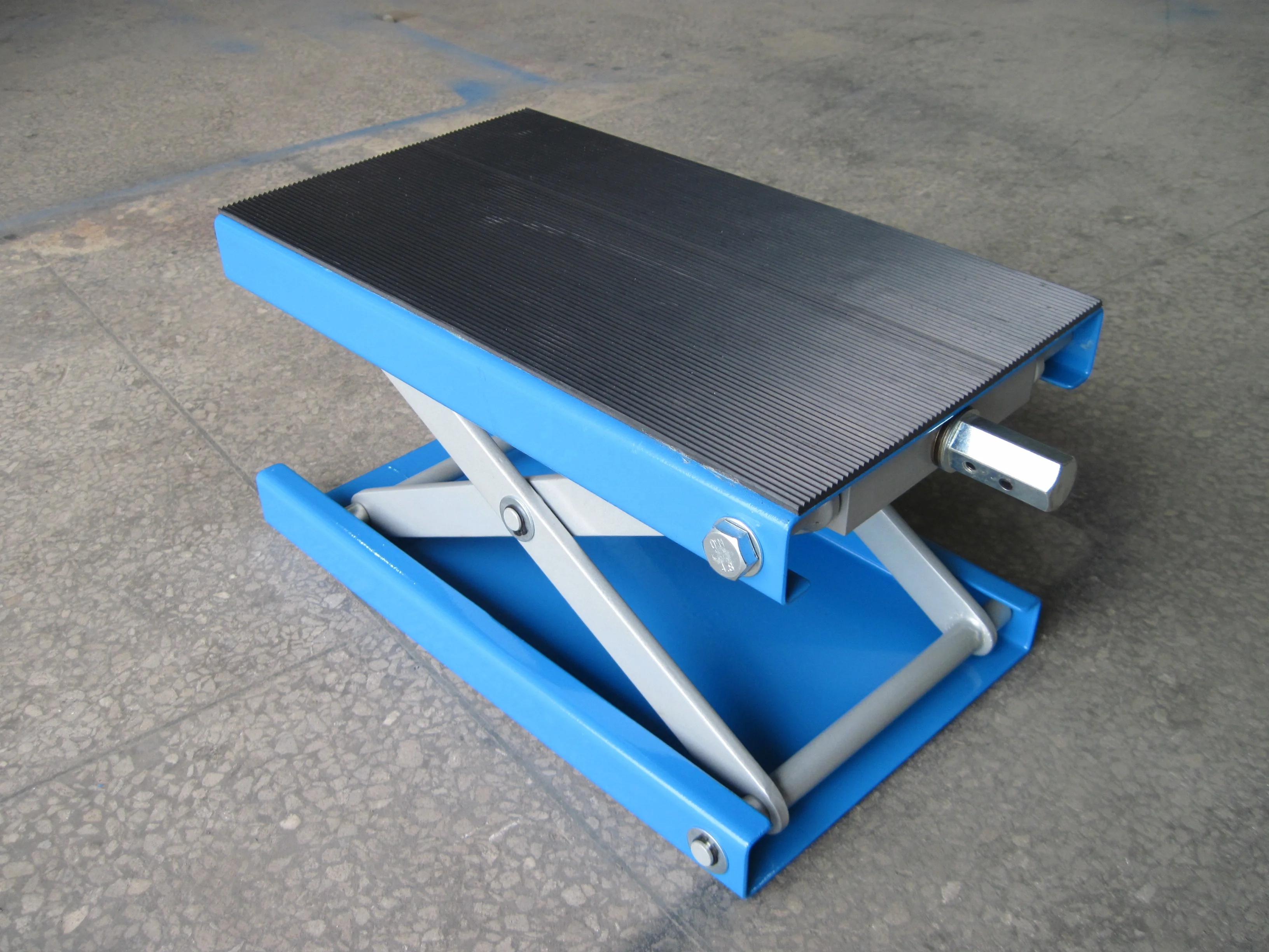 Sale of 2019 hot sale quality utility scooter lifts