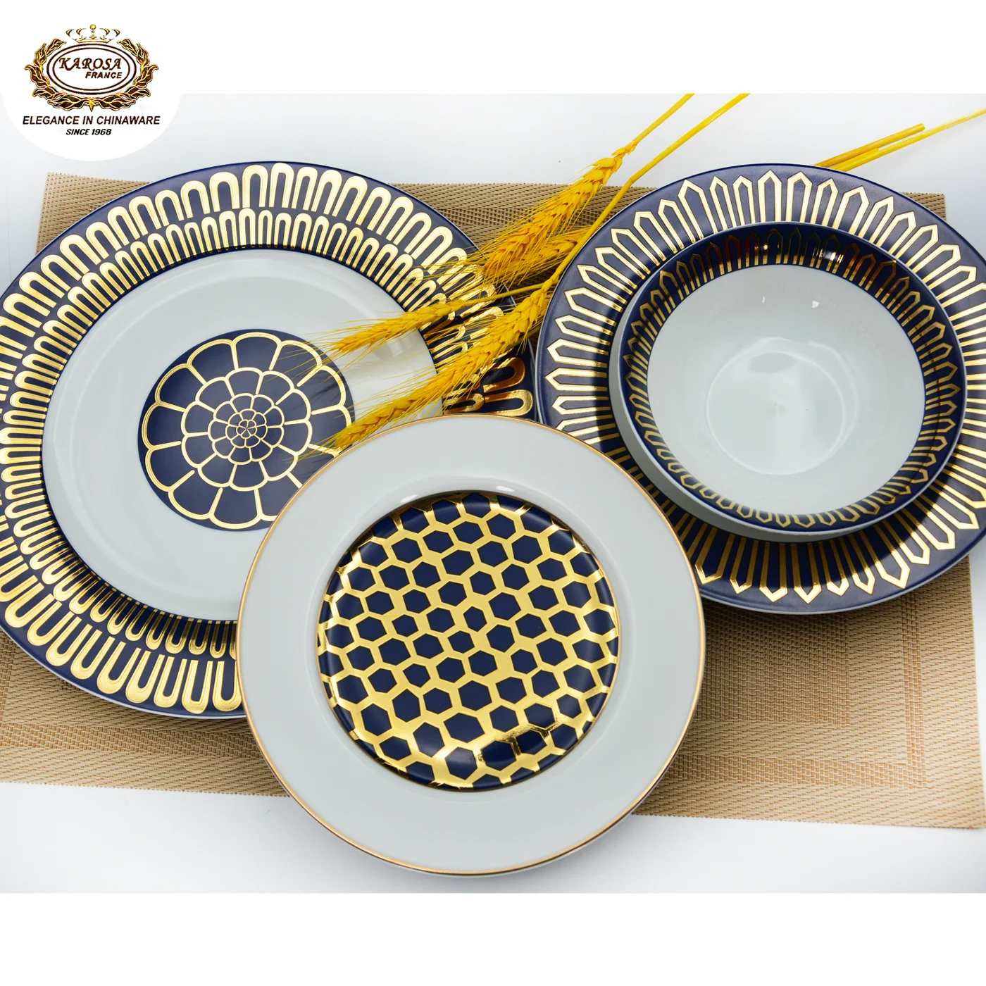 Famous Brand Same Design Modern Luxury Porcelain High Dinner Dinner Set with 24k Pure Gold Decoration