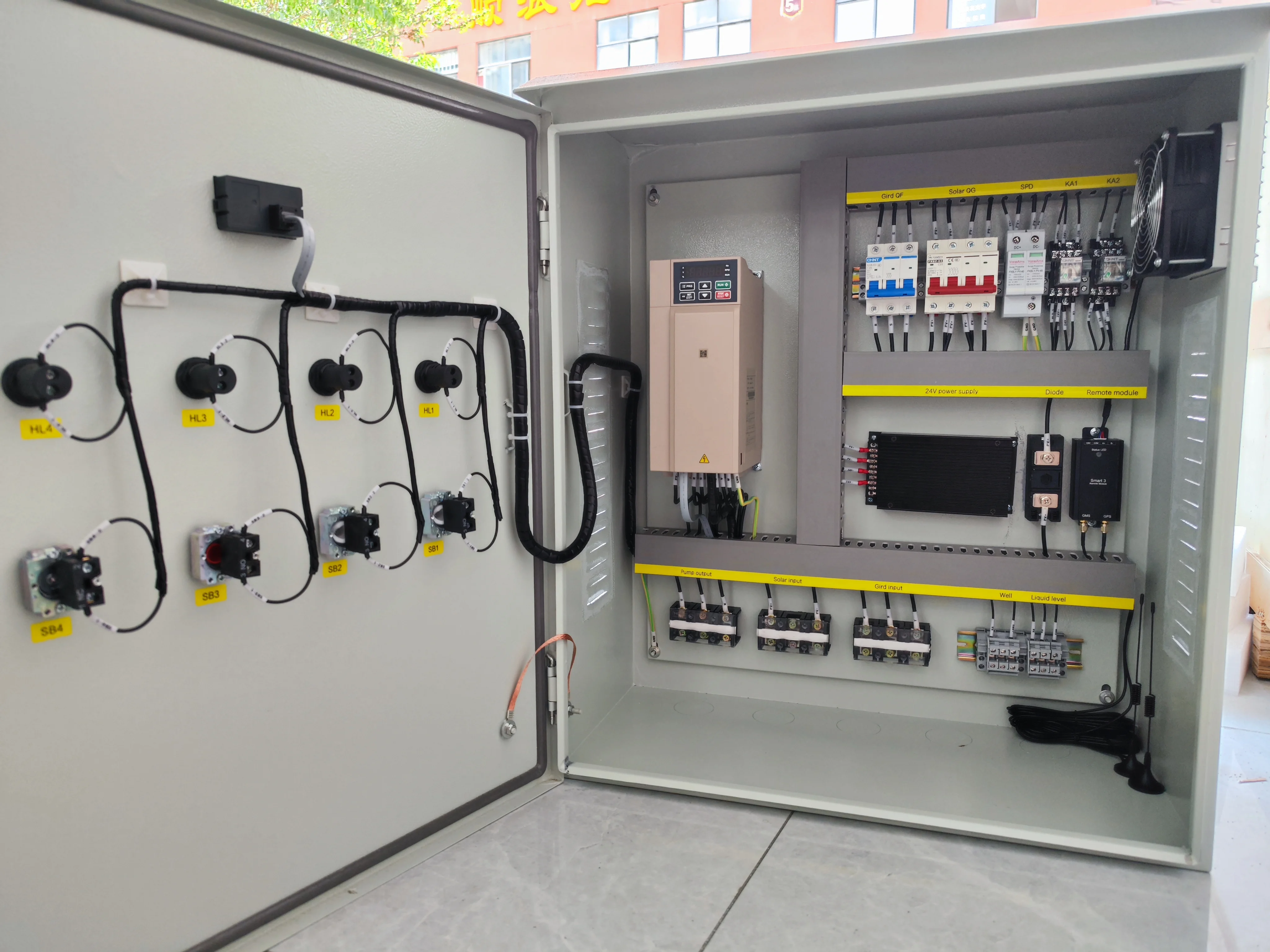 High Efficiency Veichi Dc To Ac Hybrid Solar Converter 3 Phase 380v 4kw 5.5Hp Solar Pump Inverter