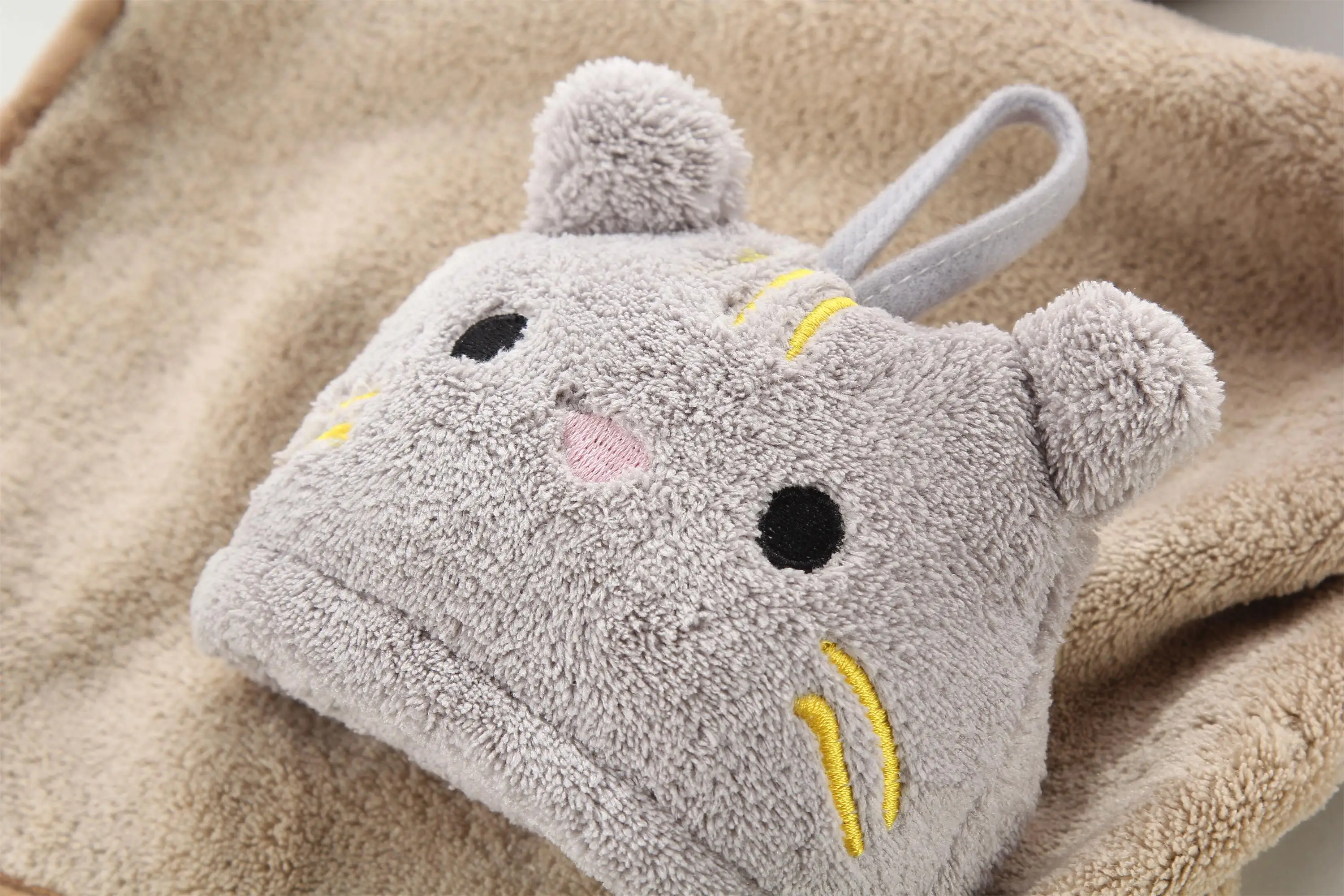 Полотенце для рук с мультяшной вышивкой животных, быстро сохнет, мягкая ткань для очистки, впитывающее кухонное полотенце для рук