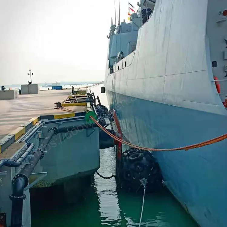 Manufacturer ccs approved yokohama fender pneumatic rubber fender floating barges for sale