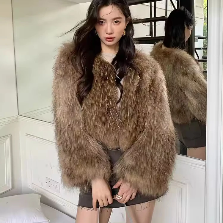 Popular  Style  knitted   fur  coat    Winter  fur  coat    Women Warm  Raccoon fur  coat