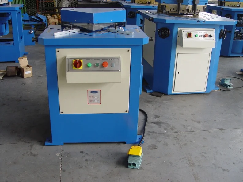 90 Degree Angle Cutting Machine Hydraulic Notcher Steel