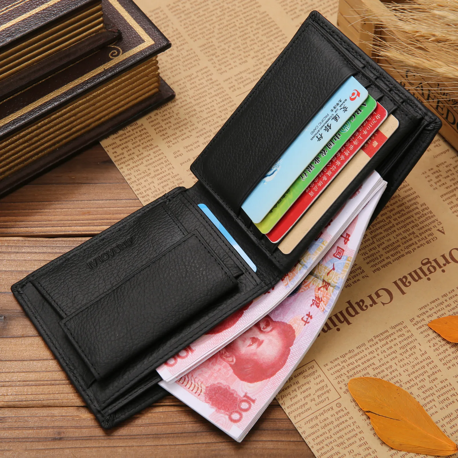 Custom logo Genuine First layer Cowhide Leather Luxury Purse Bifold  Leather Wallets for men