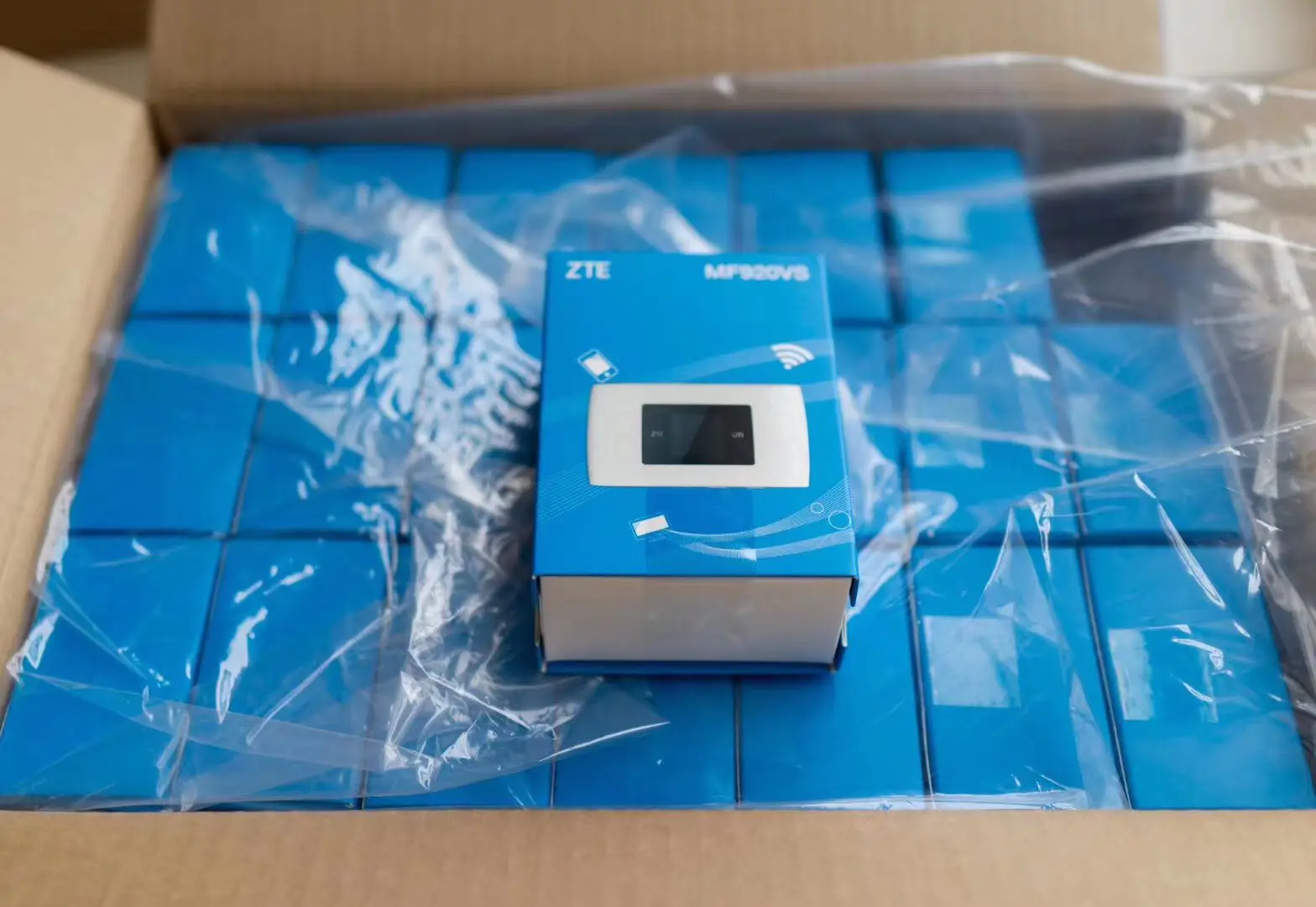 
Unblocked ZTE MF920VS Portable B1 B3 B7 B38 B40 B41 150Mbps Wireless Pocket Mobile WiFi Router 3G 4G 