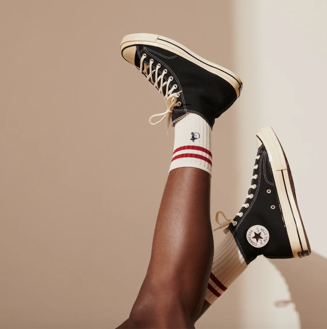 TA21458 Wholesale High Quality 100% Cotton White Mens Japanese Stripes Embroidery Sneaker Socks