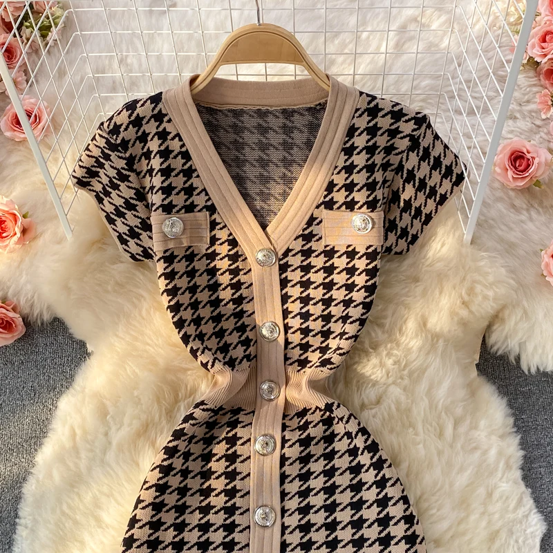 Summer V-neck Plaid Knit Casual Dress Women High Waist Midi Sheath Dress Ladies Elegant Dresses Clothes Women Wholesale