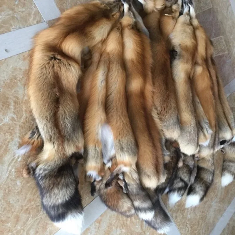 High quality natural red fox fur and raccoon fur skin pelt Animal fur wholesale