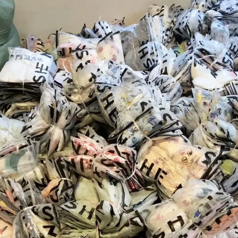 Wholesale New Sexy Crop Tops Direct Exported Branded Overrun Stock Clothes Mix Bulk Bales Warehouse Tops